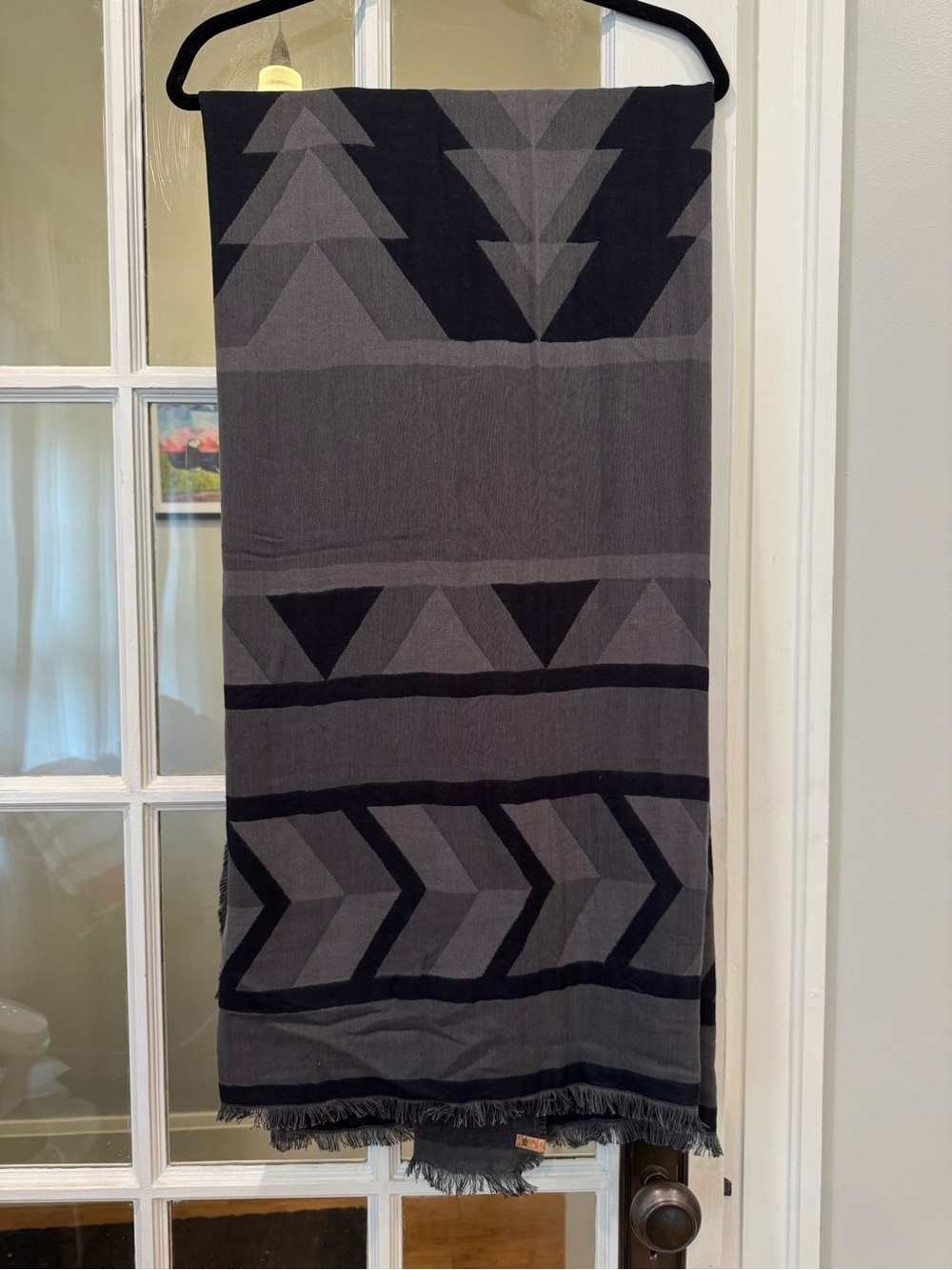 Tentree Women’s Geometric Scarf Black and Gray